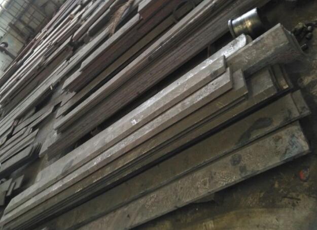 machine knife steel plate.jpg