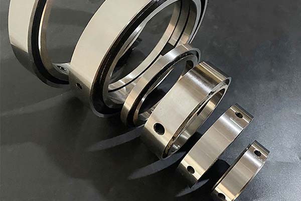 Score slitting circular knives for nonwoven and soft web materials Score slitting circular knives for nonwoven and soft web materials